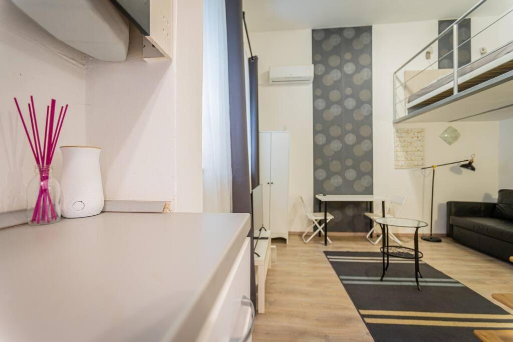 Cozy Apartment In Sip Str., Luna Budapest Eksteriør bilde